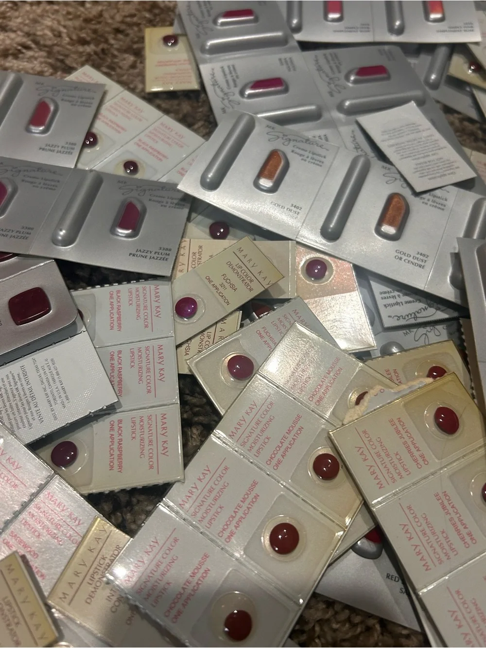 Mary Kay large lipstick sample lot